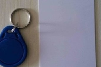 電梯刷卡系統(tǒng)沒(méi)啟用單身女孩沒(méi)有安全感